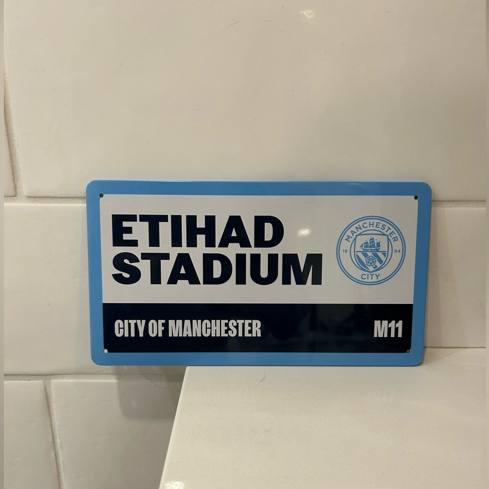 Manchester City Tin Collectable Novelty Ethiad Club License Premier League